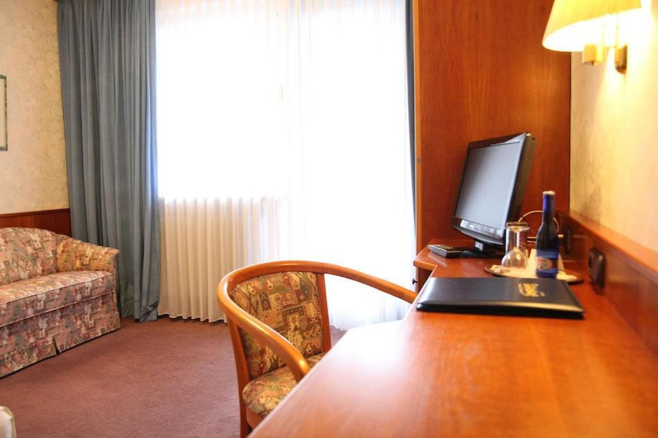 Landhotel Soderberg Bad Salzschlirf Δωμάτιο φωτογραφία