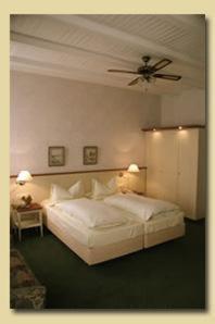 Landhotel Soderberg Bad Salzschlirf Εξωτερικό φωτογραφία